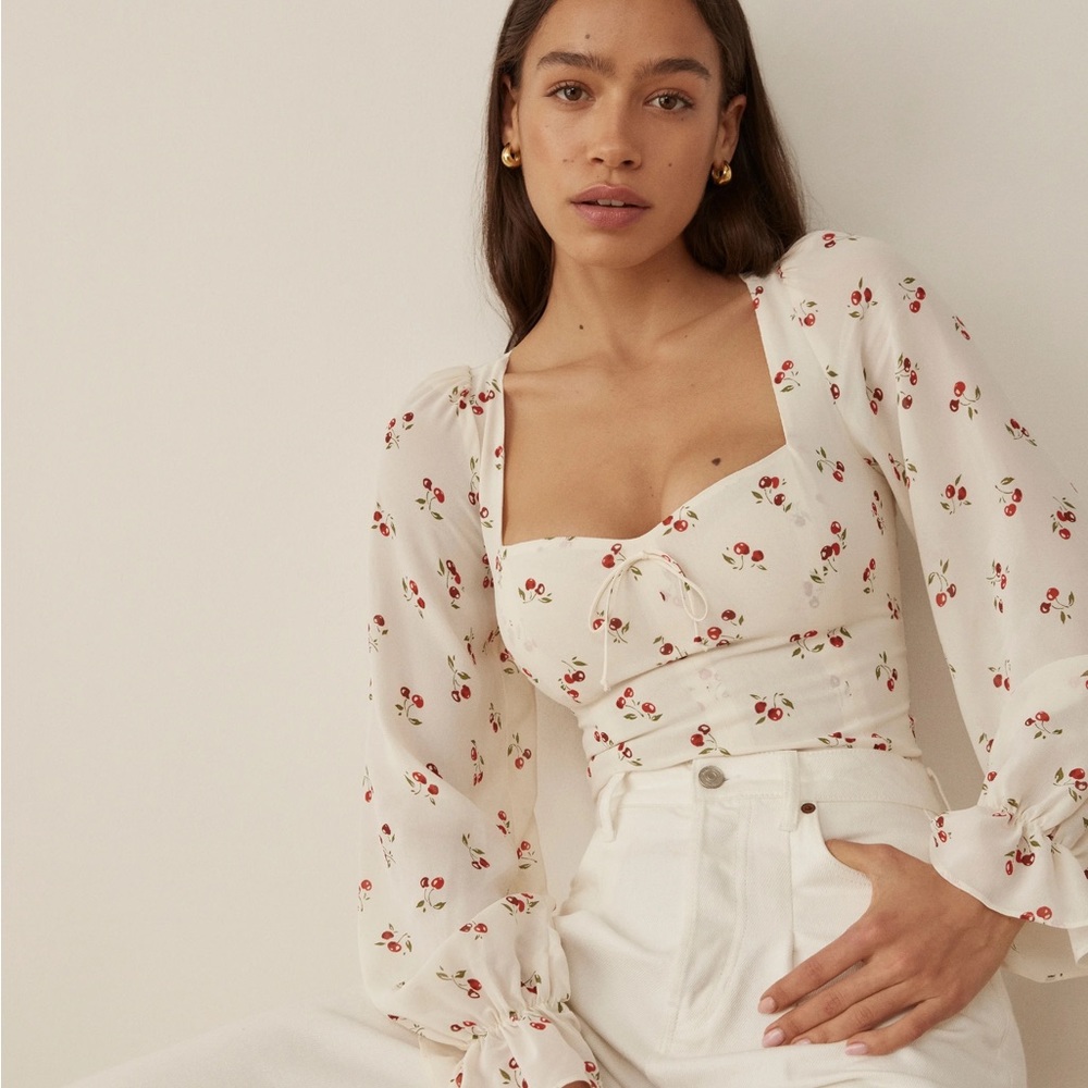 Reformation Chase Top in Cherry Pit